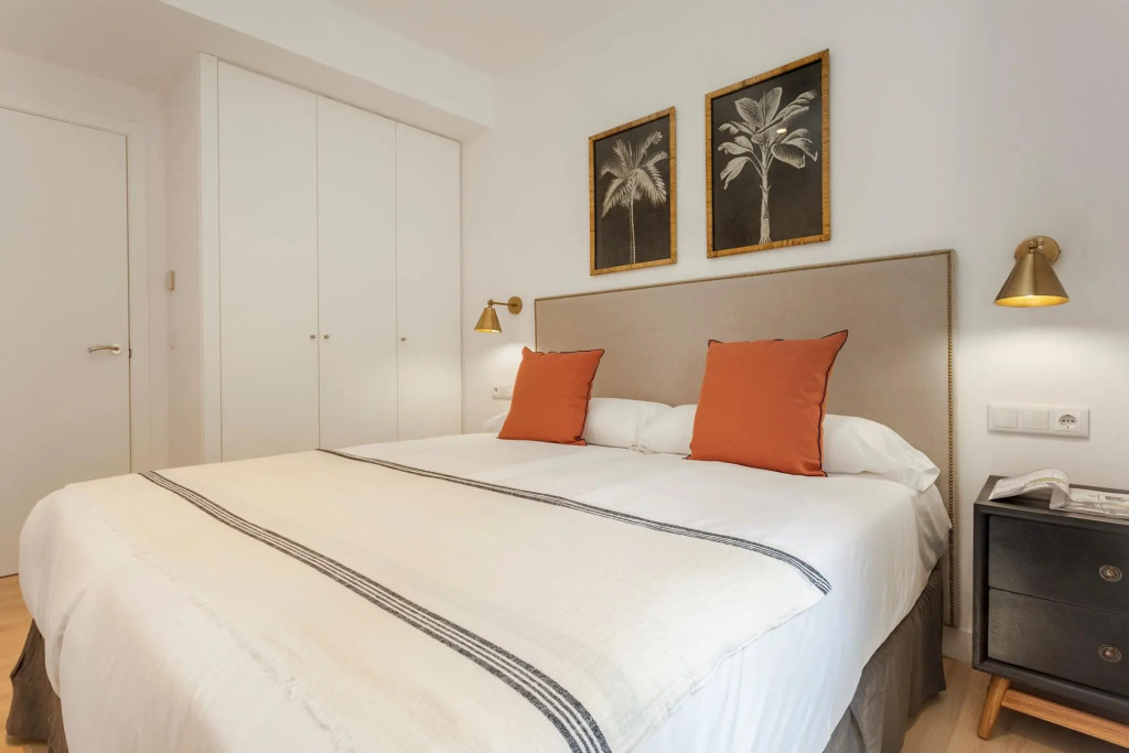 Spectacular 3BD Apartment in Santa Cruz Neighborhood Aire I