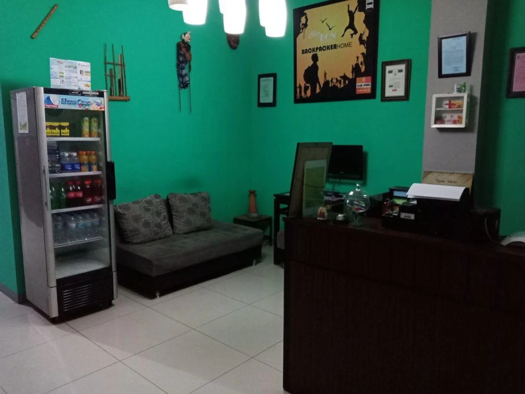 Chezbon Hostel