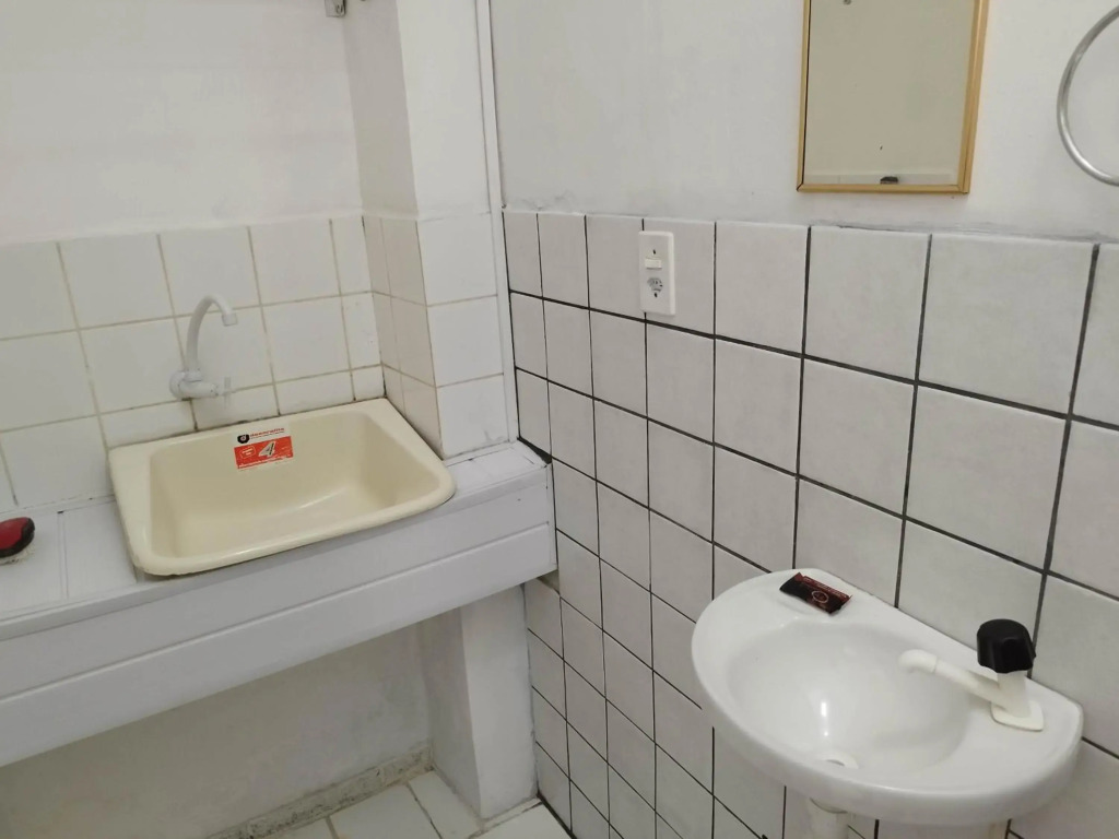 Apto 3 Completo Ar Cond Fogão Geladeira Etc Todo Seu Exatamente no Centro de Vila Velha Não divide com ninguém Sem escadas Centro Praia da Costa