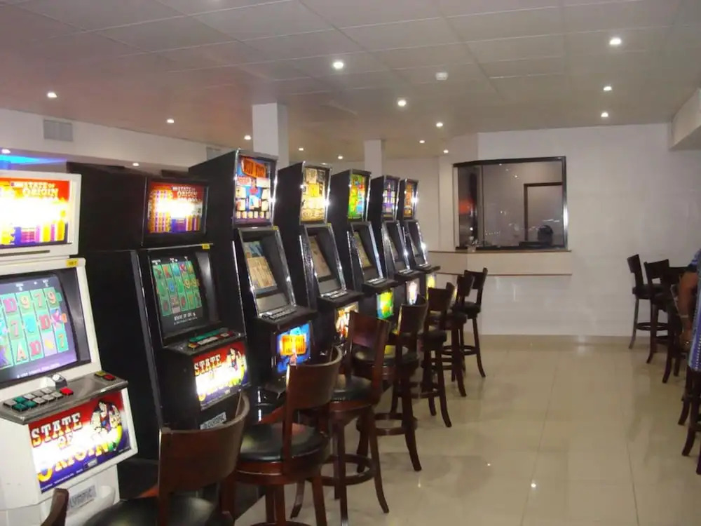 PADDYS HOTEL & APARTMENTS