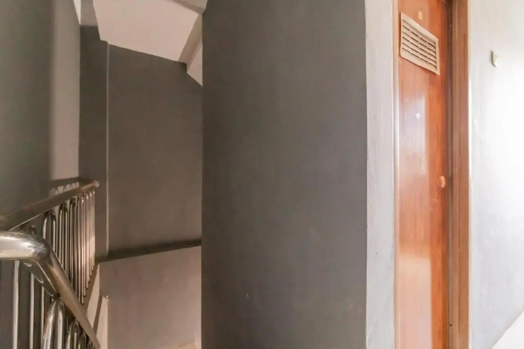 RedDoorz near Palembang Square Mall 2