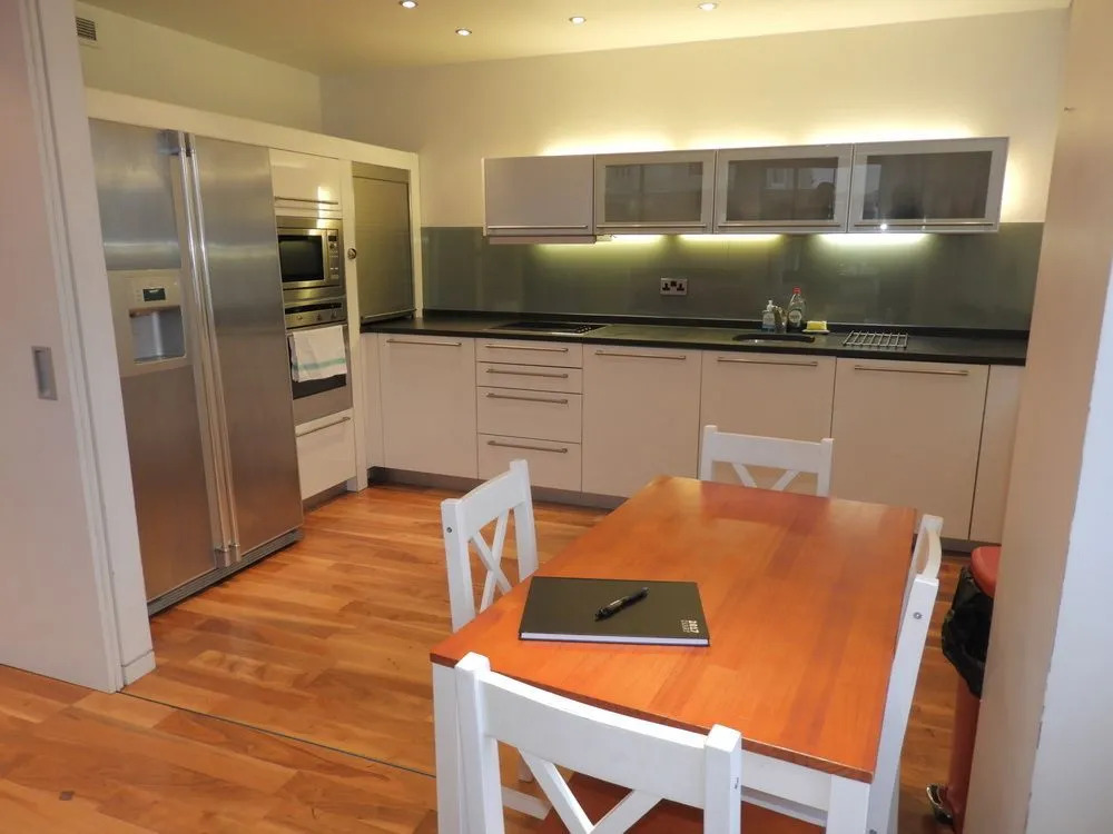 Oxford Street Apartment
