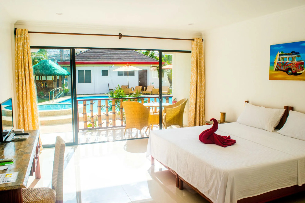 Alona Vida Beach Hill Resort