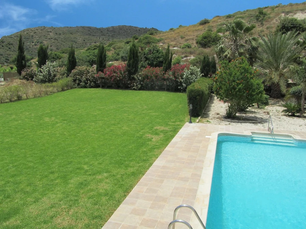 Gorgeous Bungalow by Pissouri Bay, With Private Pool, Landcaped Garden
