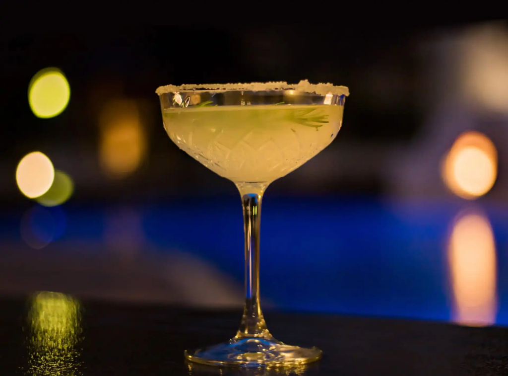Parasol Luxury Hotel & Suites Adults Only