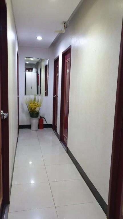 Rio Hotel-Hoegi Station, Subway Line 1