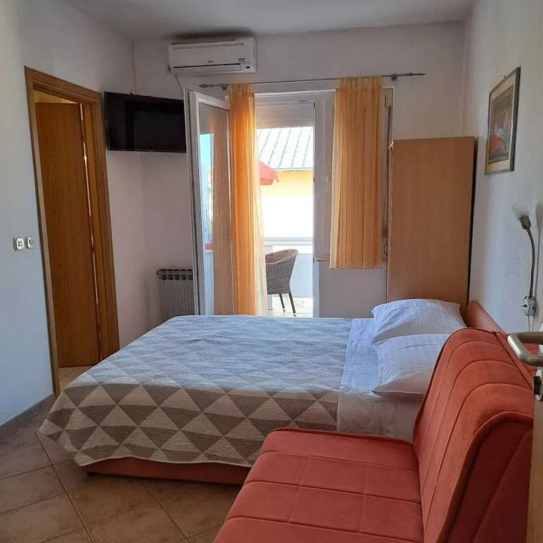 Apartments Mirjana