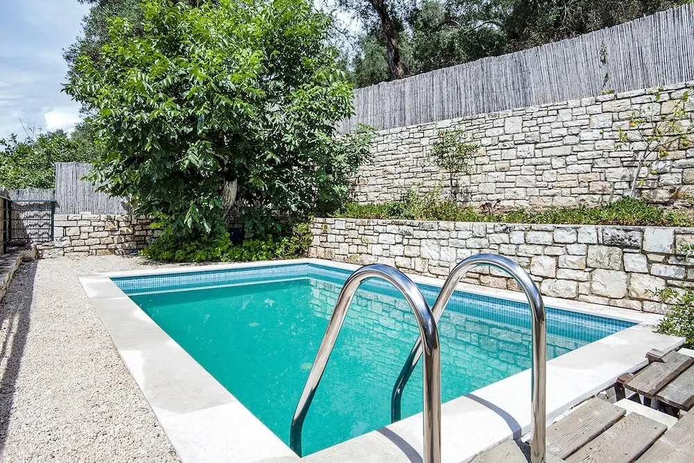Villa Adamantia