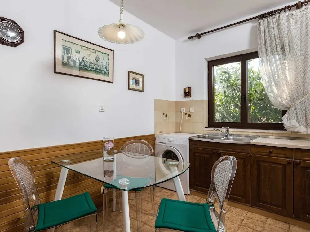 Apartment Vukic - Studio Apartment With Terrace and Garden View