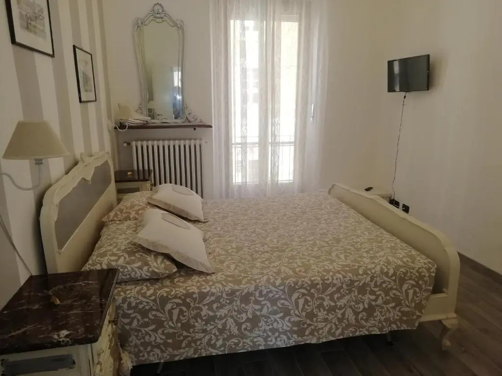 Casa Frejus . Comodo Al Centro E Al Politecnico Bus 33 E 42