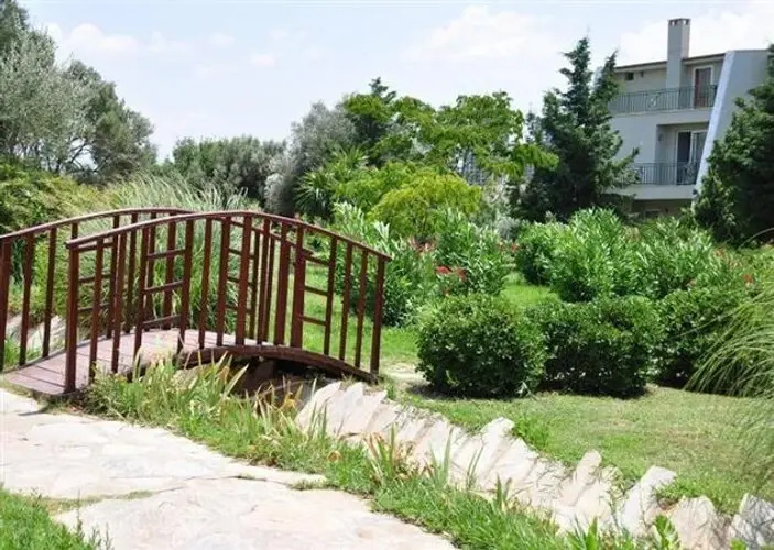 Holiday & Leisure Club