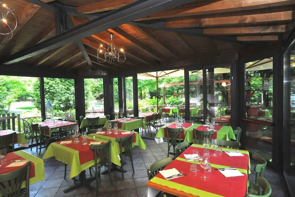 Trattoria Laghee con alloggio