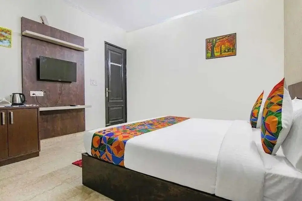 Hotel Viraj