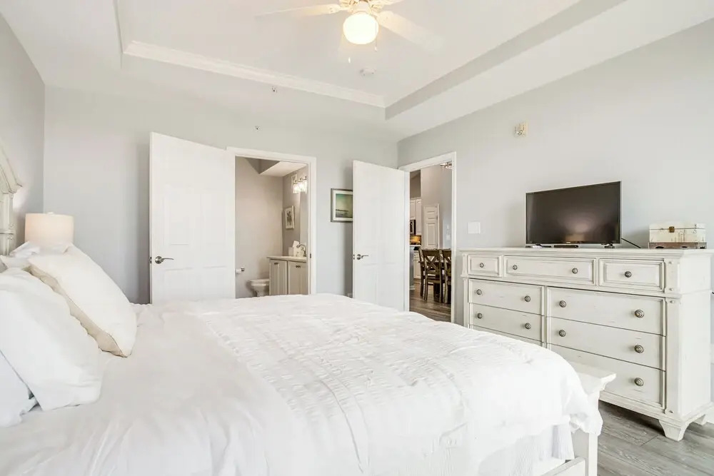 Pool, Beach Access! Canal-front Ocean City Gem