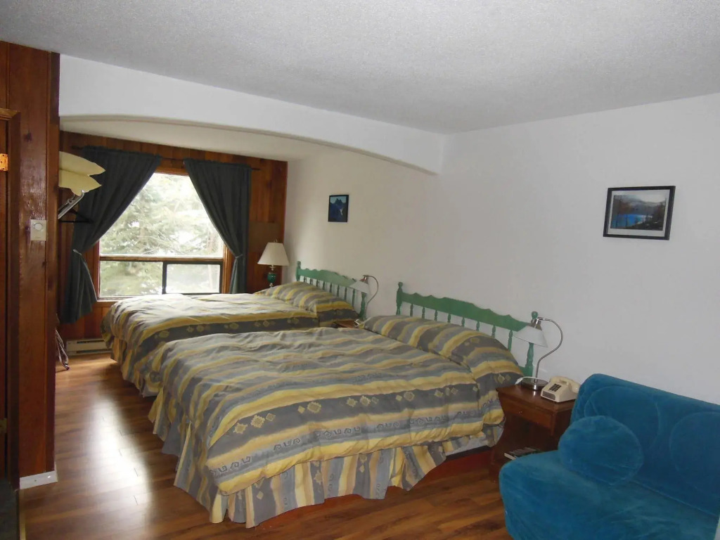 Cedar Motel
