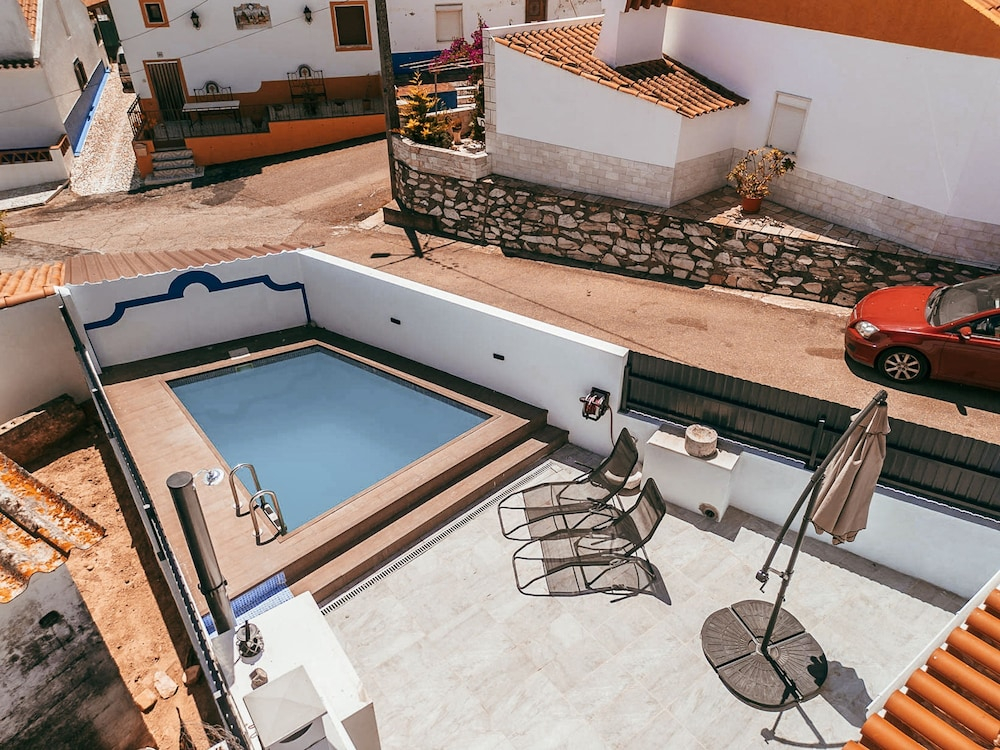 Alentejo Poolside By Gt House