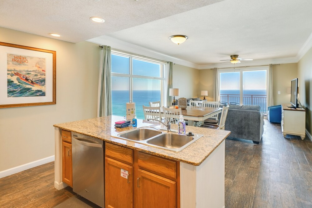 Unwind Poolside, Walk to Shore! 12th-floor PCB Gem