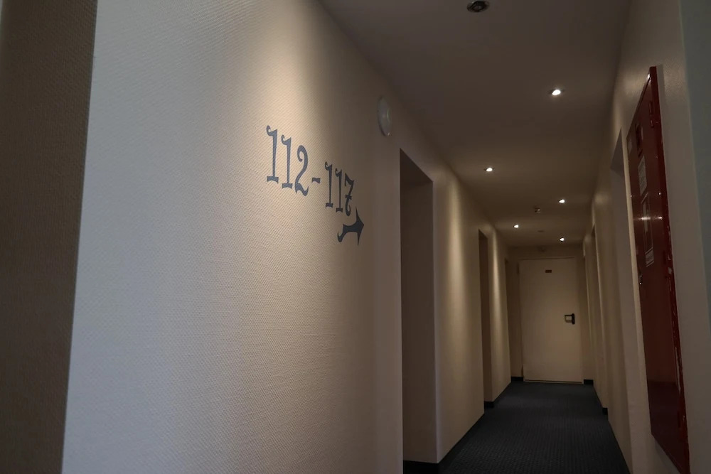 Motel 44