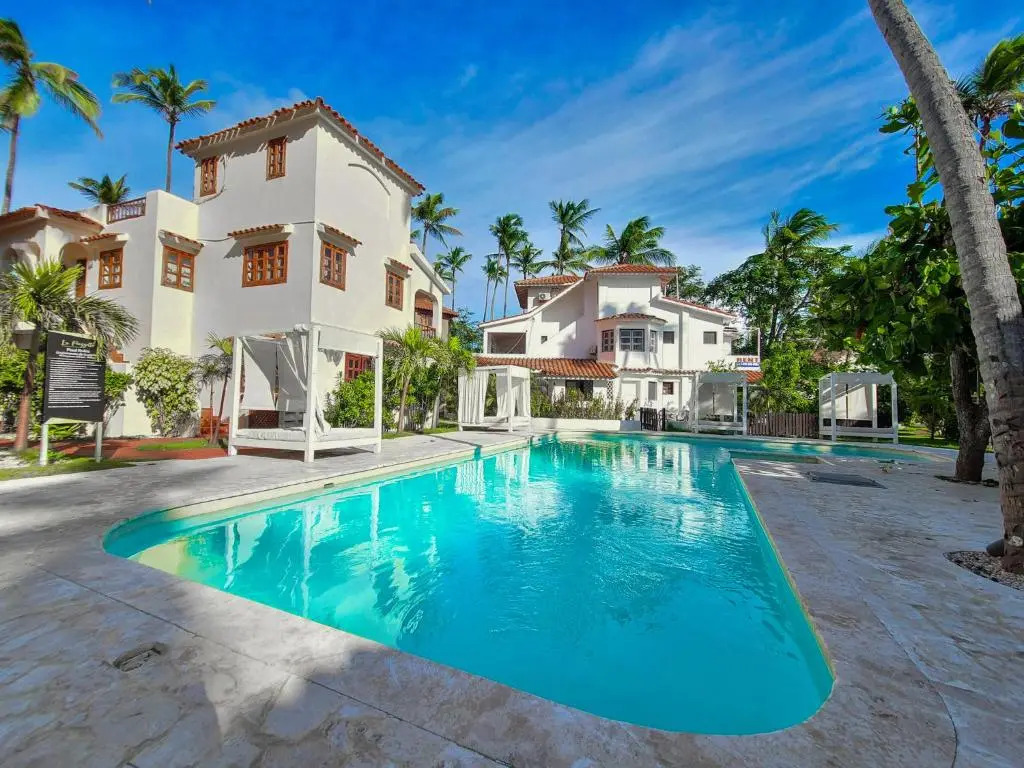EUROCARIBE SUITES PUNTA CANA BEACH LOS CORALES pool wifi 2 min from the beach