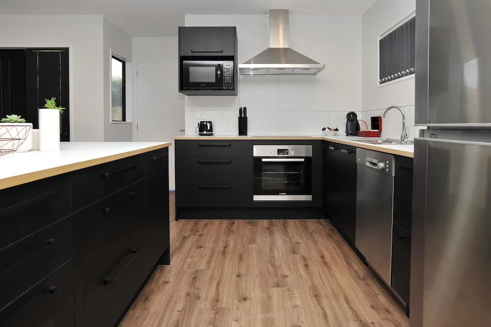 Parlane Apartment 3