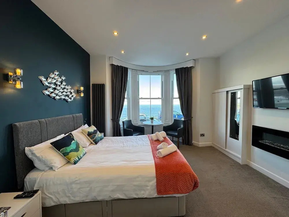 The Marlborough Sea View Holiday Apartments