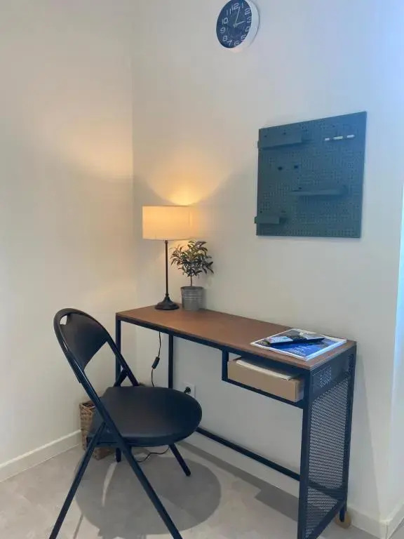 T3 2 chambres-centre-ville Place d'Armes Clim-Wifi