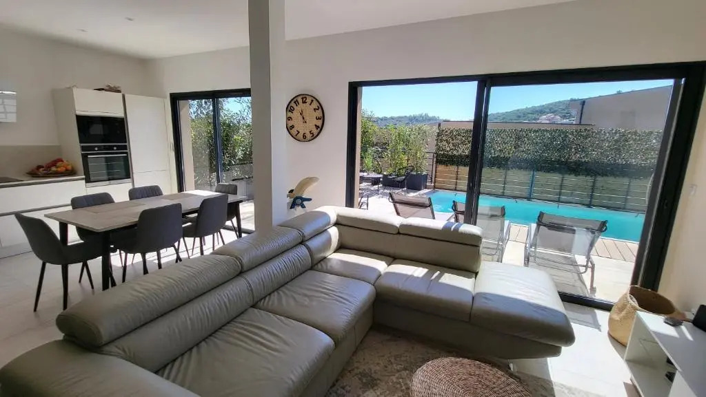 Villa avec piscine privée à 400m de la plage - 4 chambres