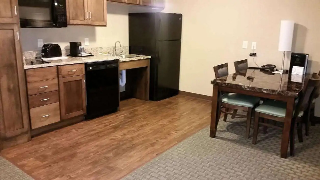 GrandStay Hotel & Suites Delano, MN