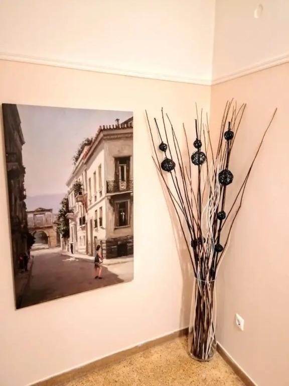 Comfortable apartment in Acropolis