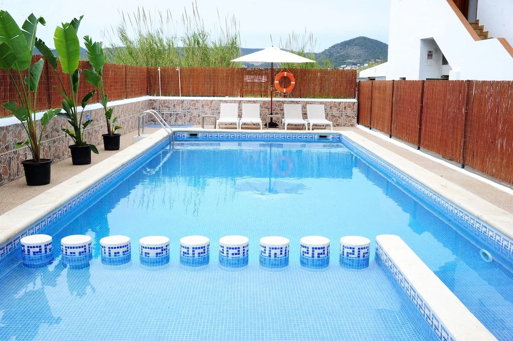 Los Escondidos Ibiza Suites