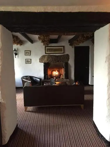 The Crown Country Inn