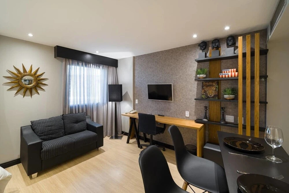 BO217 Flat na Av.Ibirapuera em local fantástico!