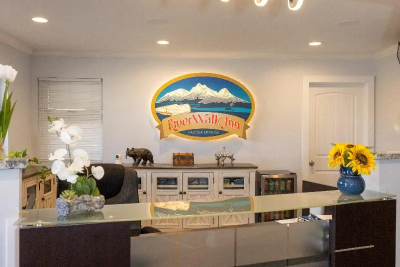 RiverWalk Inn