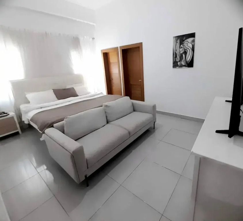 Luxury 3-bedroom Apartment With Pool in Naco, Santo Domingo