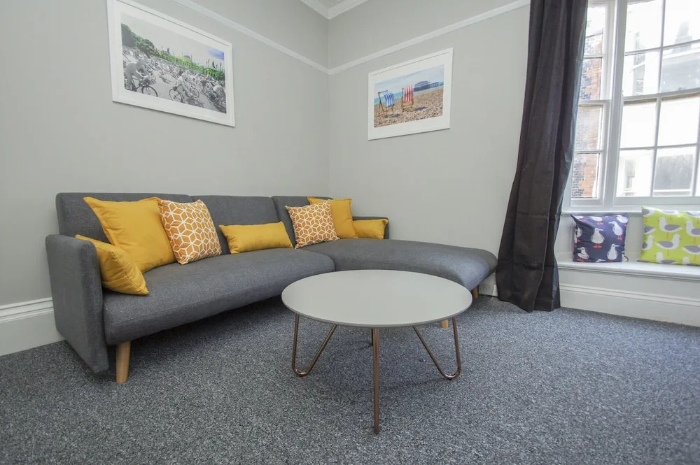 Mucky Duck House Central by Brighton Holiday Lets