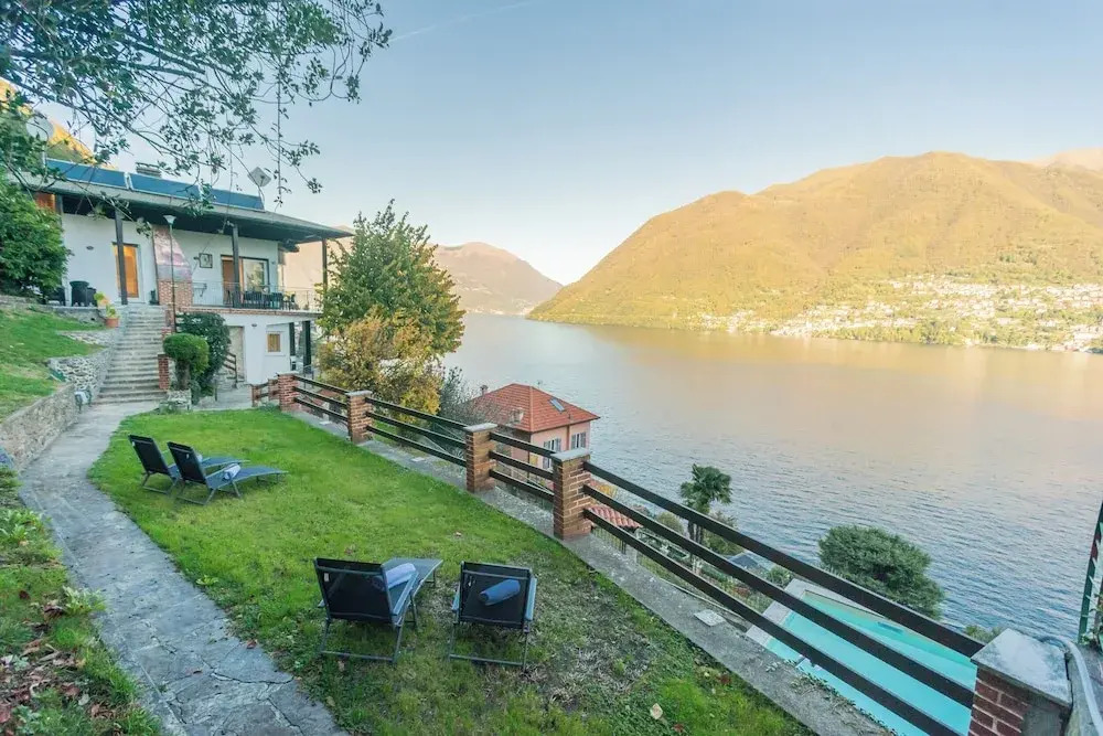 Villa Regina Retreat with Pool Lake View