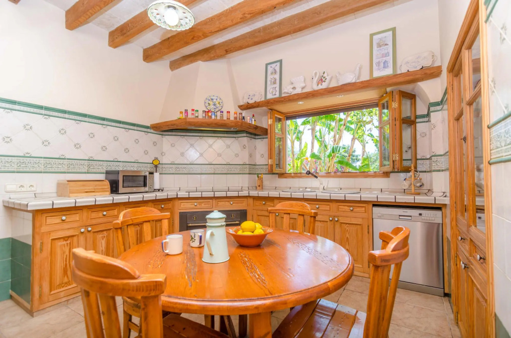 Finca Es Porrassar in Cas Concos des Cavaller