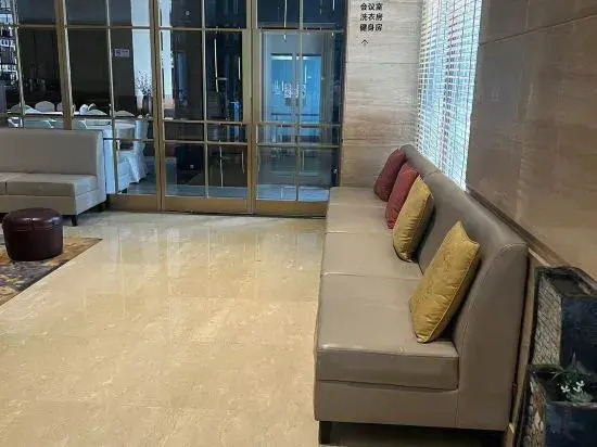Land Sea Apartments