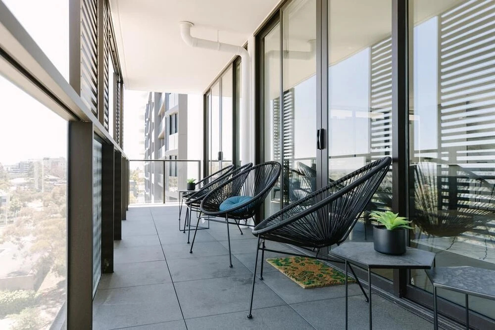 Super Spacious City View Apartments