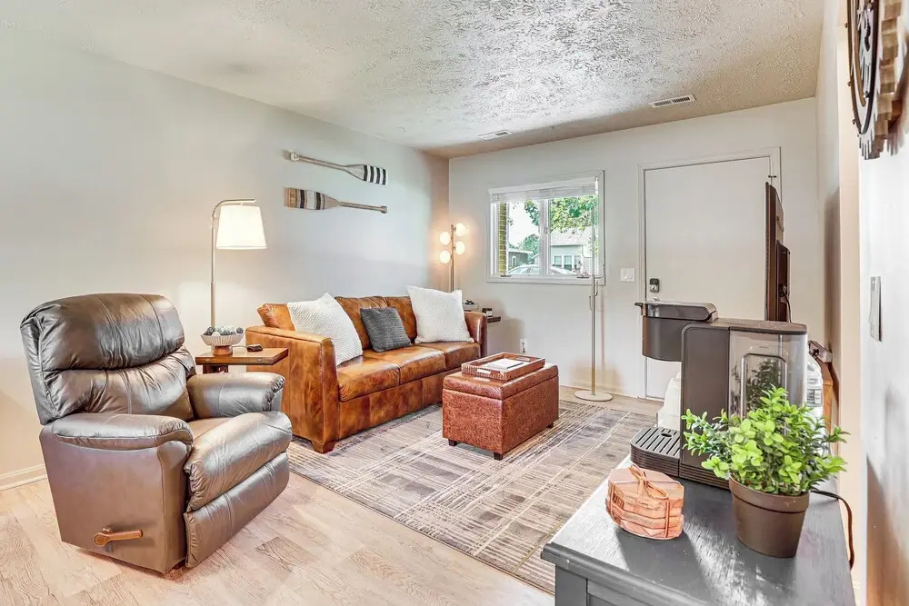 Cozy Meyers Lake Townhome: Near Hall of Fame!