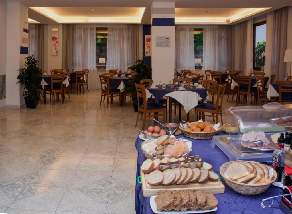 Hotel Leone