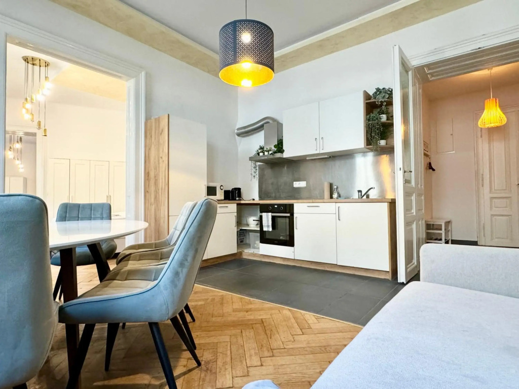 Kutschker Apartments located at famous Vienna Kutschkermarkt