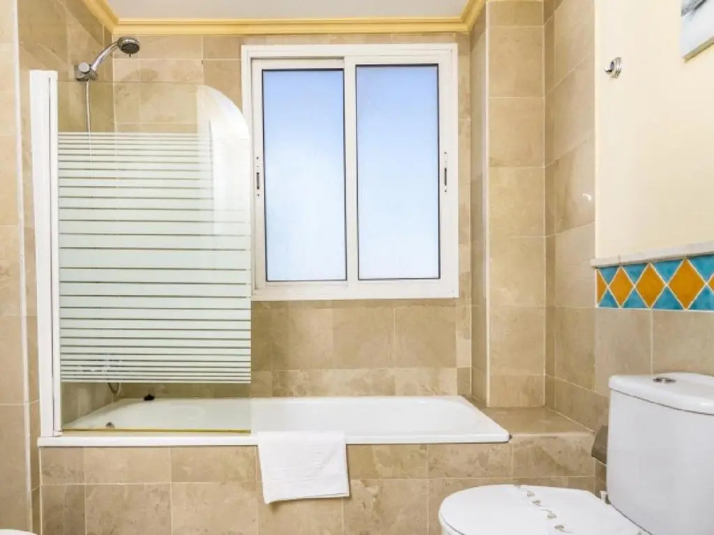 Apartamento en la playa con aire y WiFi