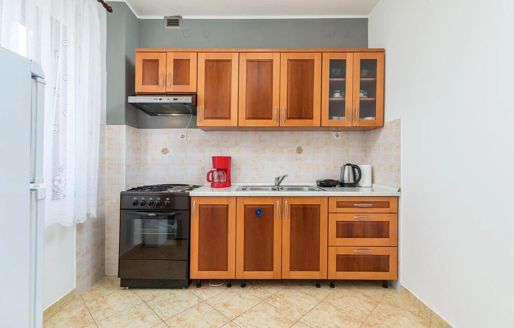 Beautiful Home in Divsici With Wifi and 1 Bedrooms