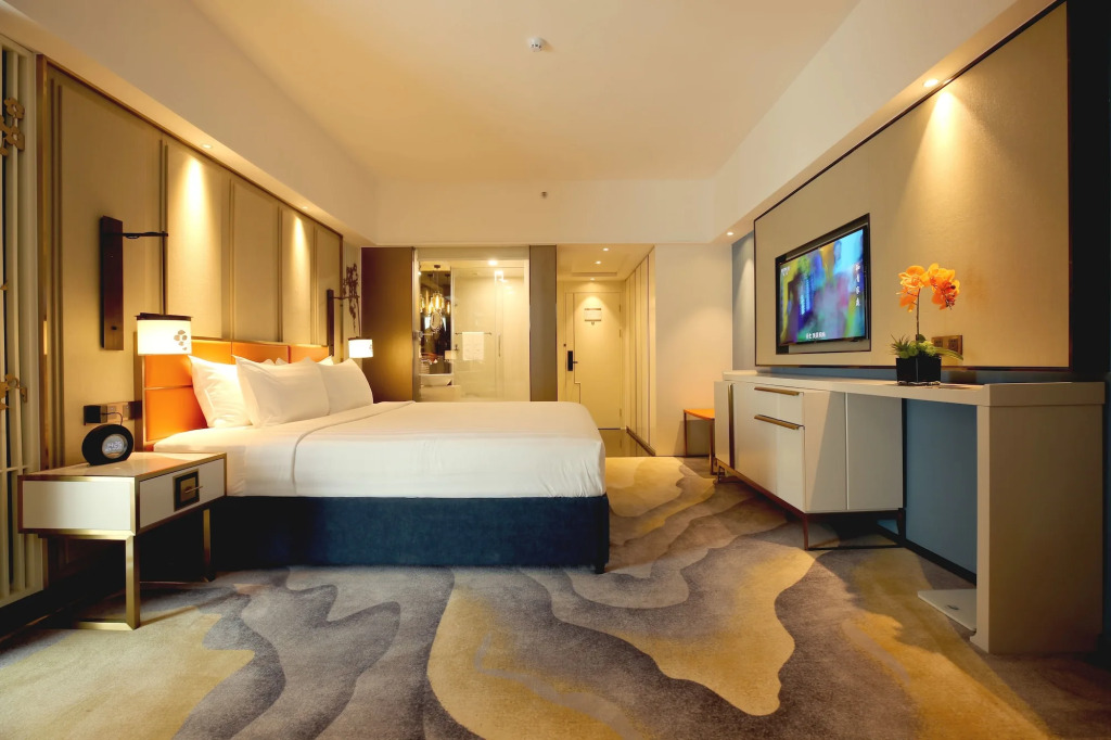 Clifford Hotel