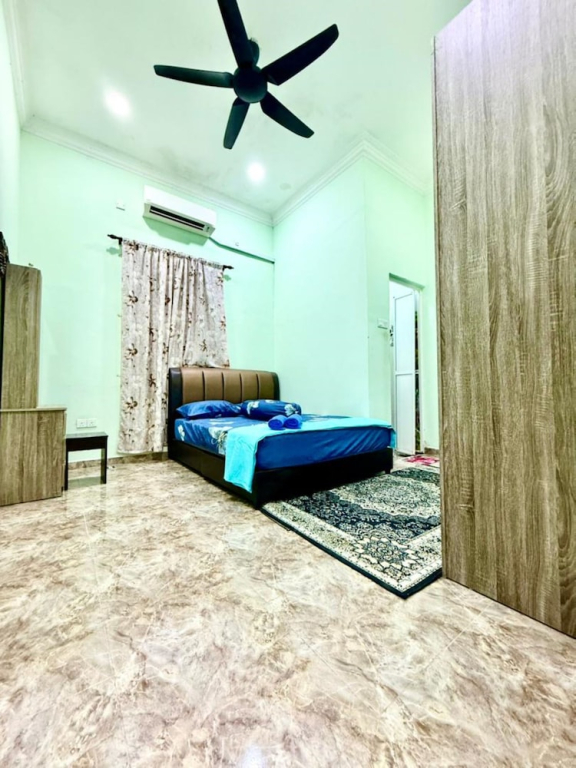 Homestay Selesa KPB Guest House
