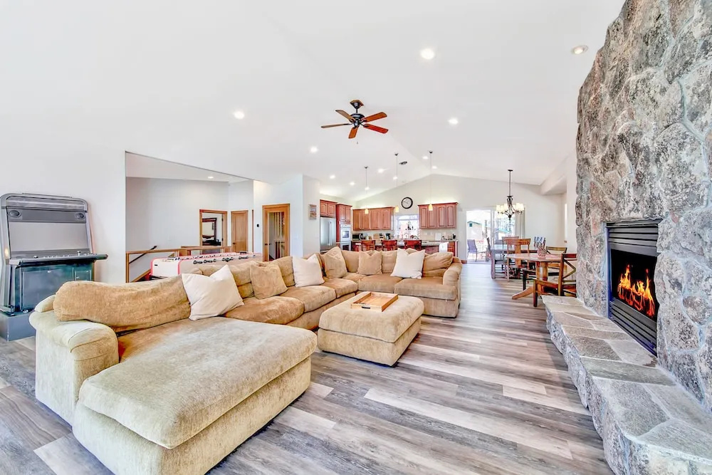 Tahoe  In The Pines 4 Bedroom Home