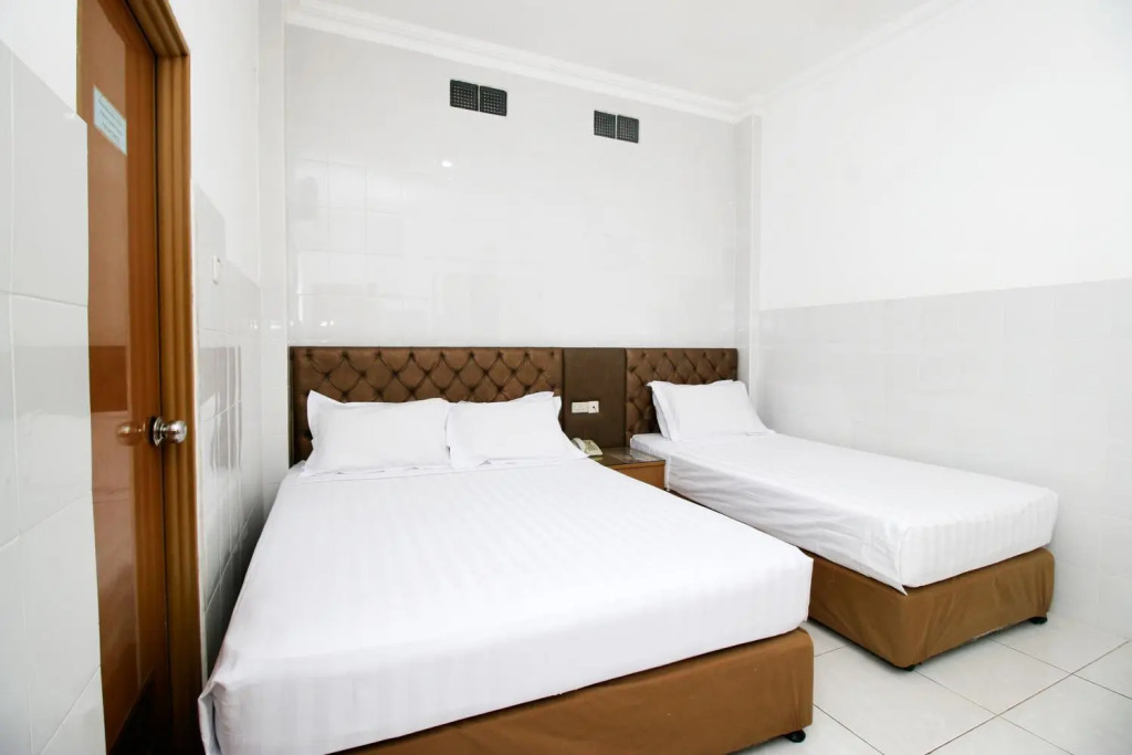 Metro Hotel