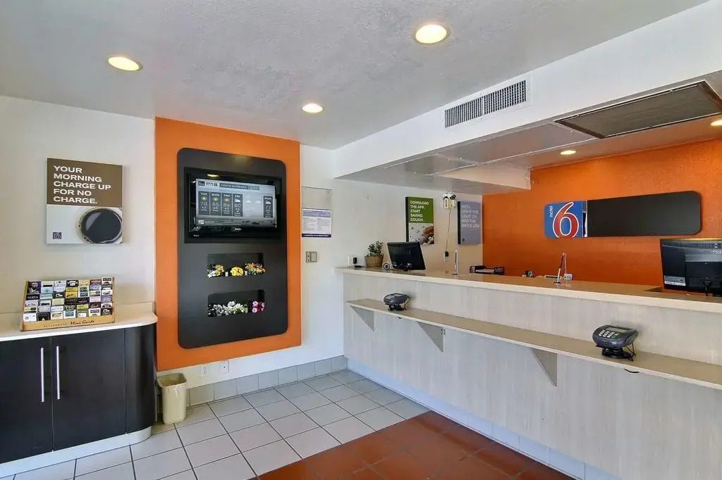 Motel 6 -Carpinteria, CA - Santa Barbara - South