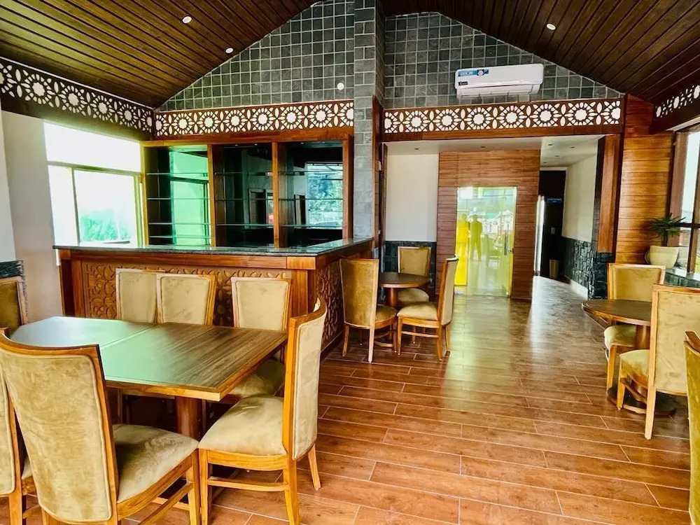 Hotel Suryadev